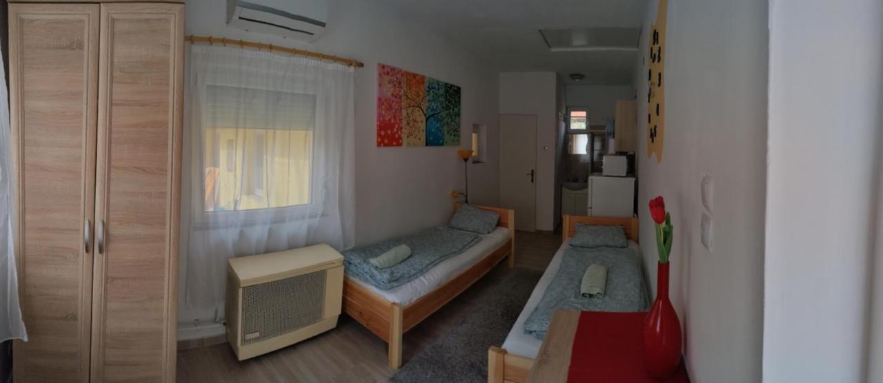 Napfeny Apartmanhaz Балатонберень Экстерьер фото