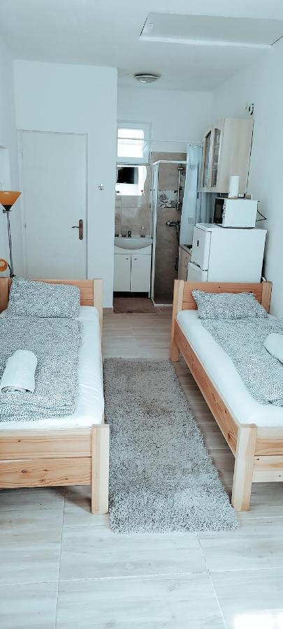 Napfeny Apartmanhaz Балатонберень Экстерьер фото